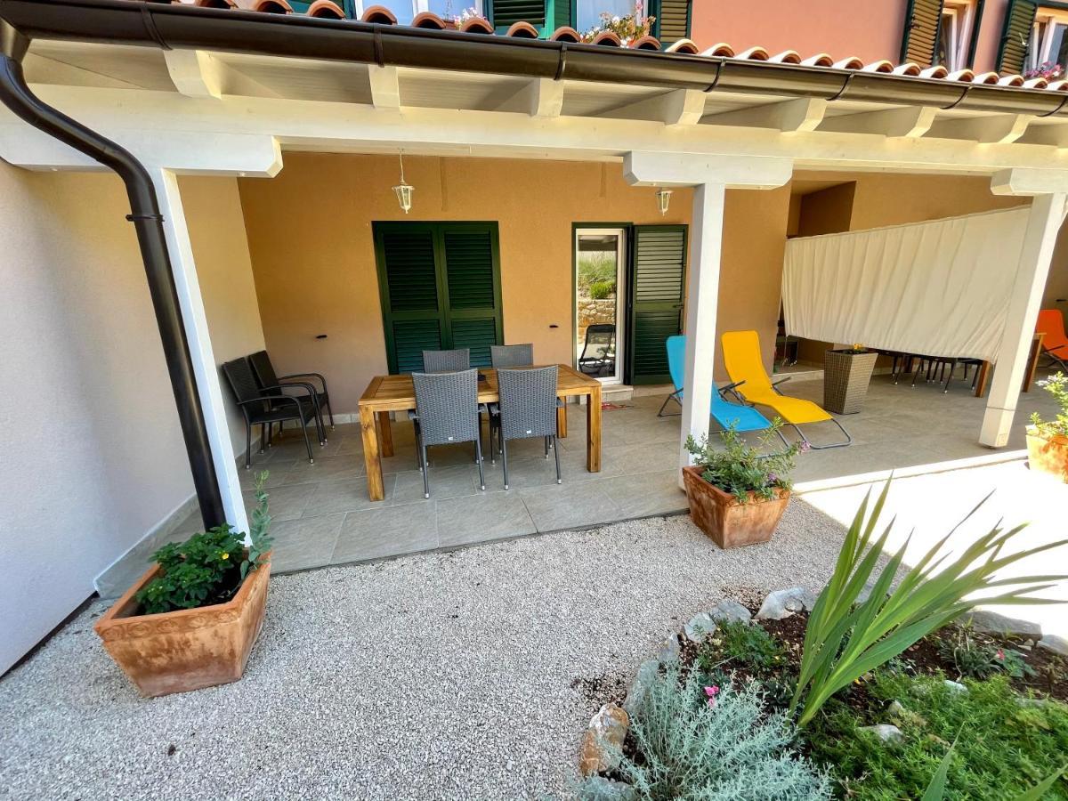Apartments Dona Cres Buitenkant foto